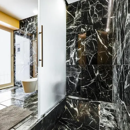 Διαμέρισμα Luxurious With Sauna Λιουμπλιάνα