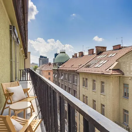 Luxurious With Sauna Apartament