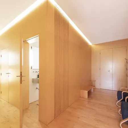 דירה Luxurious With Sauna